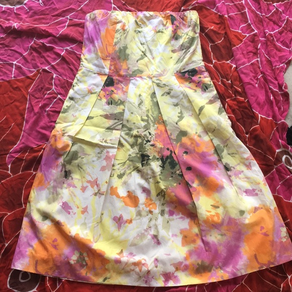 J. Crew Dresses & Skirts - J. Crew Strapless Watercolor dress with POCKETS